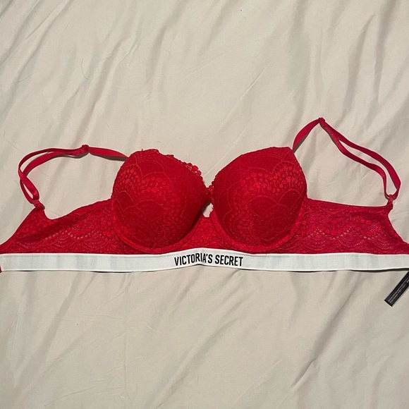 Victoria’s Secret bombshell push-up bra - Picture 2 of 5